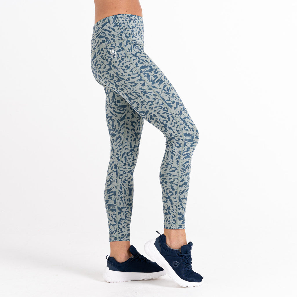 Dare 2b Women's Influential Tight Gym Leggings Capri Lilypad Green Animal