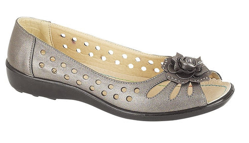 Boulevard Women's Leather Slip on Sandals Pewter