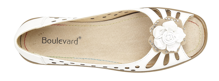 Boulevard Women's Leather Slip on Flat Sandals White