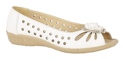 Boulevard Women's Leather Slip on Flat Sandals White