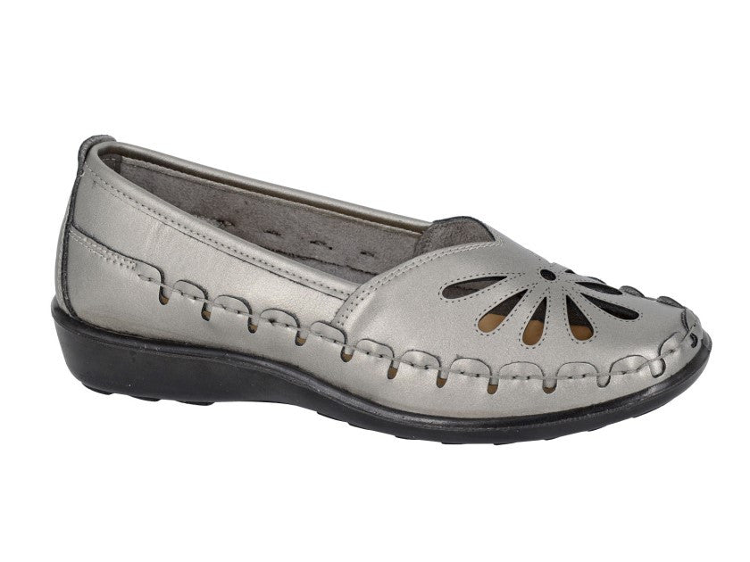 Boulevard Women's Leather Slip on Flat Shoes Pewter