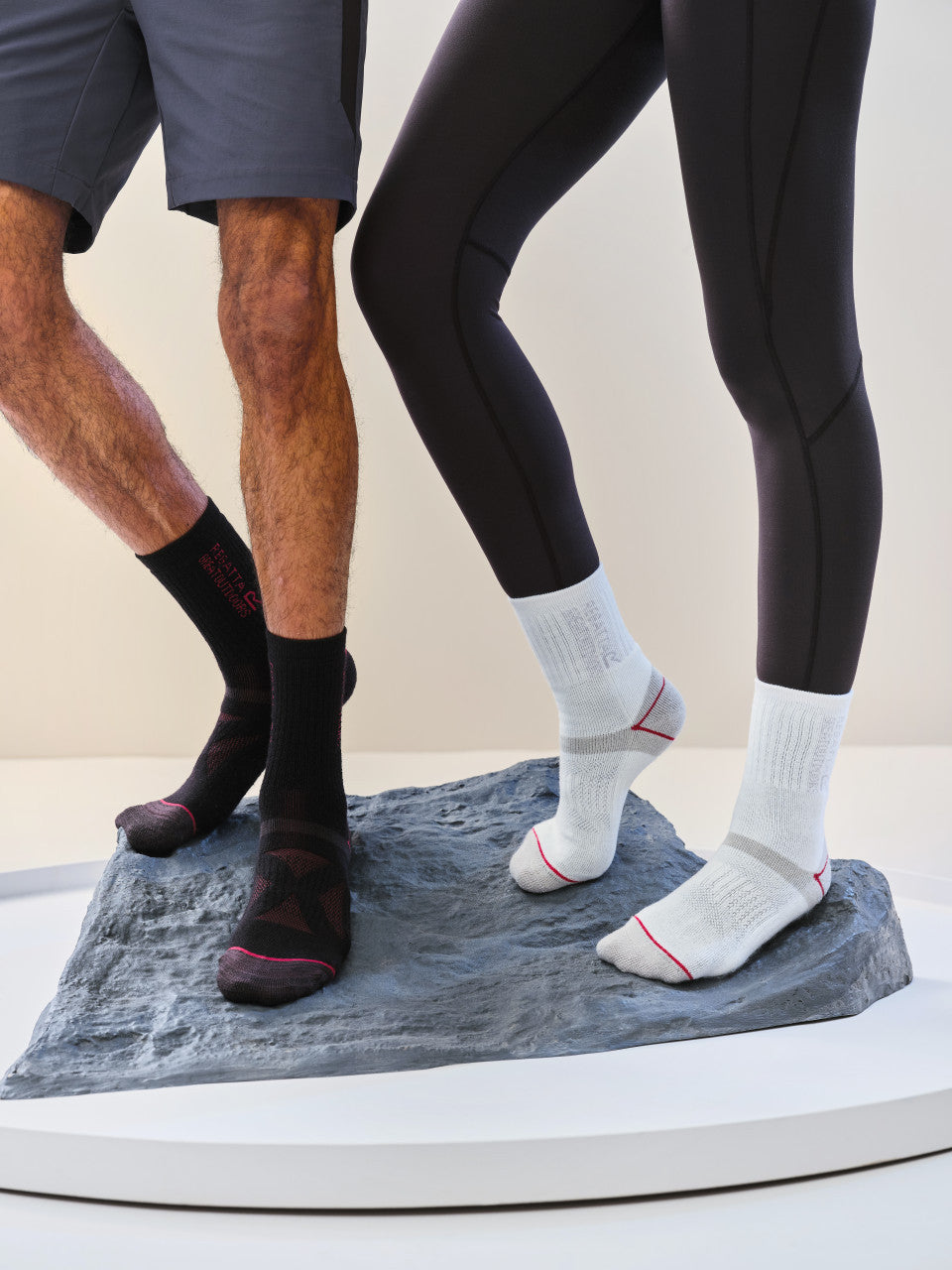 Regatta Womens 2 Pack Blister Protect II Antibacterial Walking Socks Black/Ash